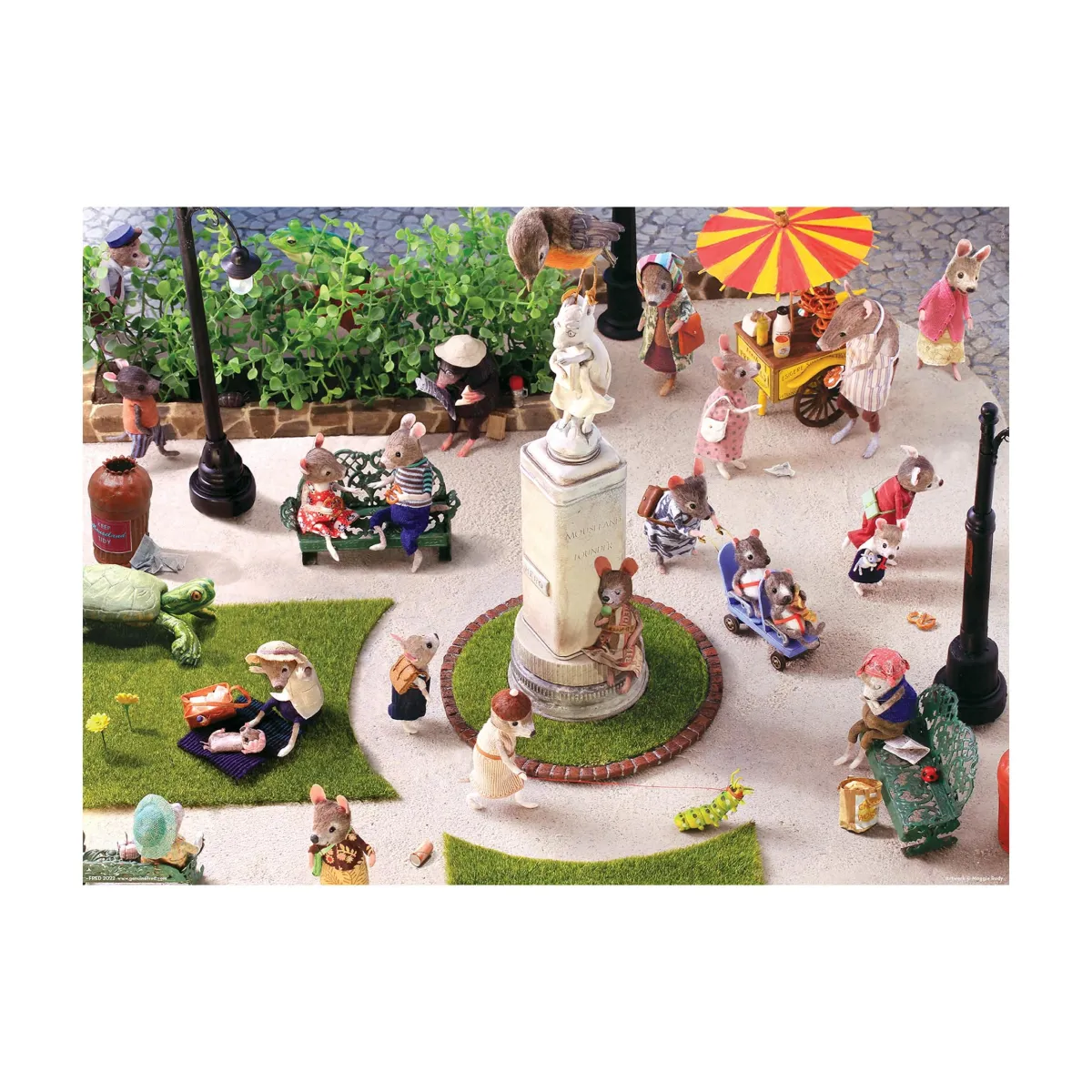 250-Piece Puzzles^Fred 250 PIECE PUZZLE: MOUSELAND SQUARE