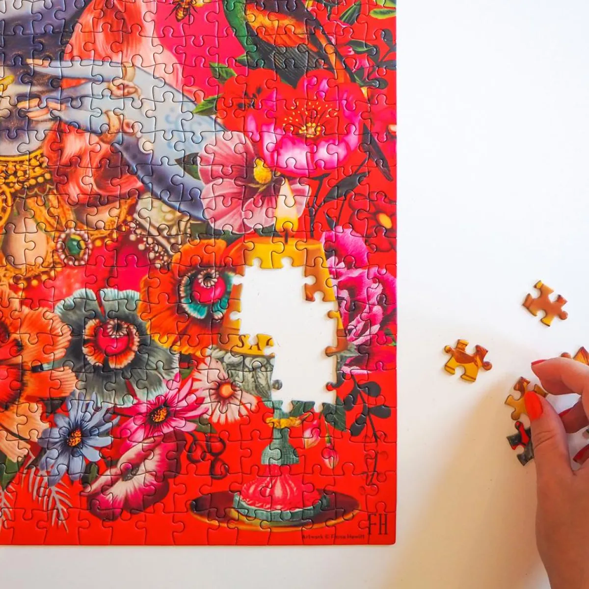 1000-Piece Puzzles^Fred 1000 PIECE PUZZLE: QUEEN BEE