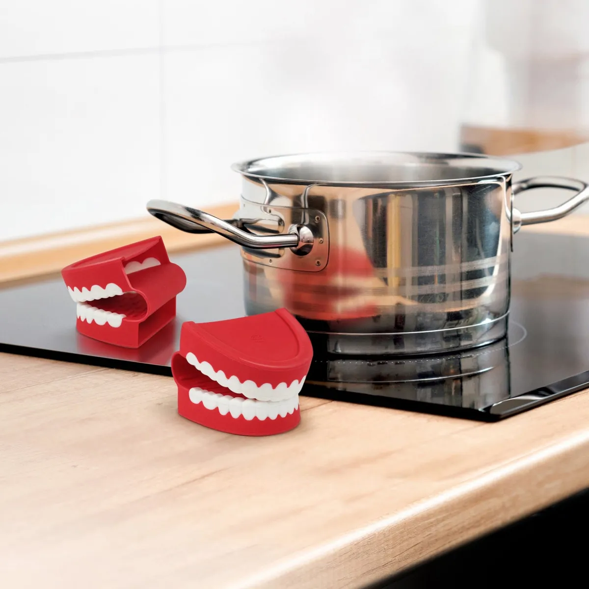 Cooking Utensils^Fred CHOMP - “Chattering” Teeth Oven Mitts